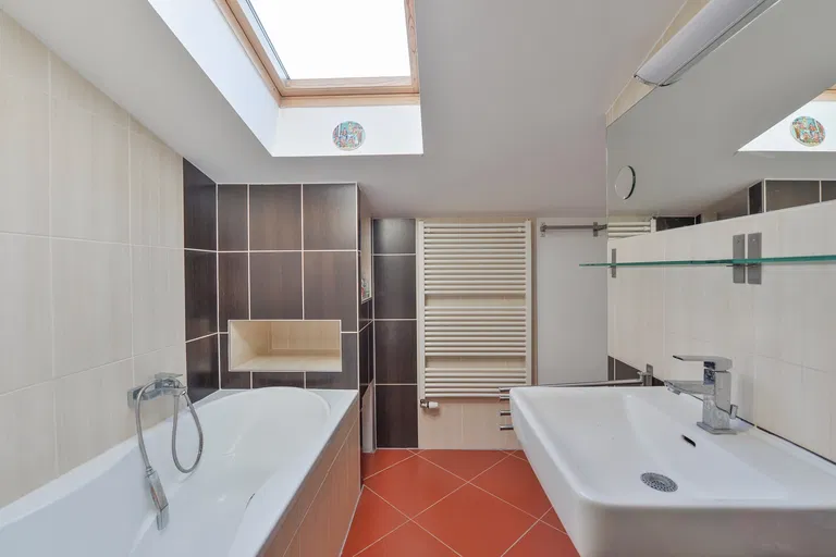 Tusarova, Holešovice - Praha 7 | Predaj, Byt, 3-izbový, 100 m²