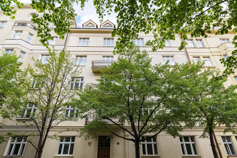 Kolínská, Vinohrady - Prague 3 | Sale, Apartment, Two-bedroom (3+1), 121 m²