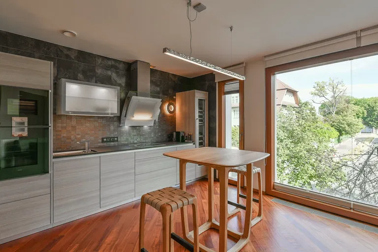 Pod Kaštany, Bubeneč - Praha 6 | Predaj, Byt, 4-izbový, 171 m²