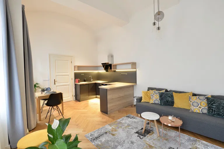 Na Bělidle, Smíchov - Praha 5 | Prenájom, Byt, 2-izbový, 79 m²