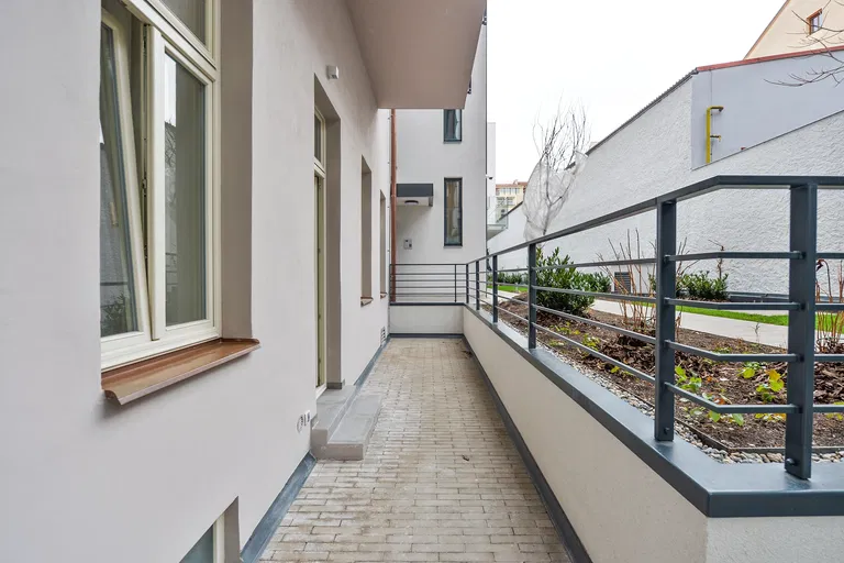 Na Bělidle, Smíchov - Praha 5 | Prenájom, Byt, 2-izbový, 79 m²