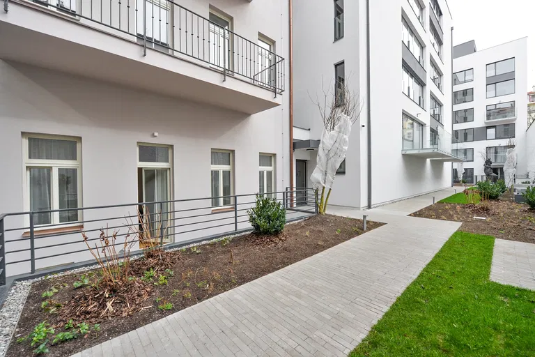 Na Bělidle, Smíchov - Praha 5 | Prenájom, Byt, 2-izbový, 79 m²