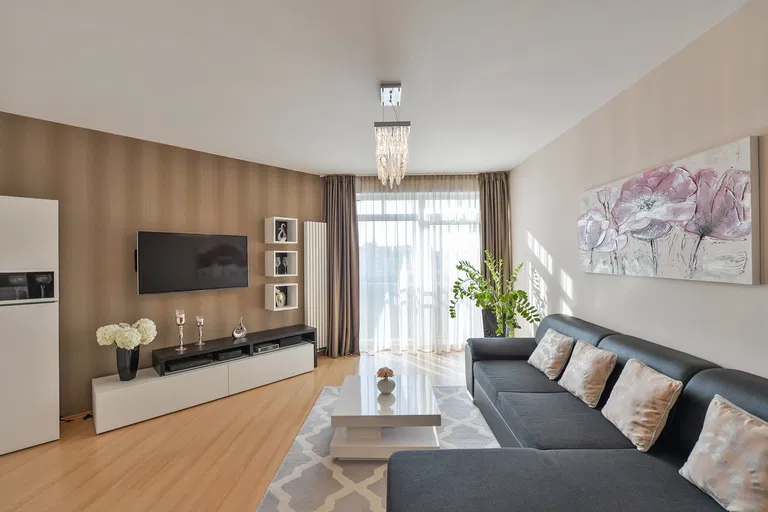 Přípotoční, Vršovice - Prague 10 | Sale, Apartment, Three-bedroom (4+kk), 101 m²