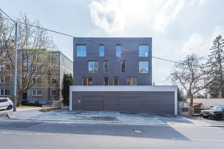 Na Lysinách, Hodkovičky - Prague 4 | Sale, Apartment, One-bedroom (2+kk), 66 m²