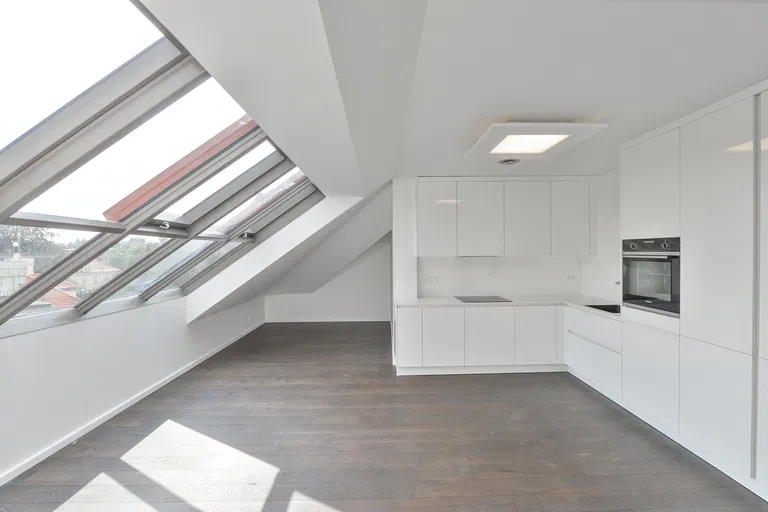 Štursova, Bubeneč - Praha 6 | Prenájom, Byt, 3-izbový, 153 m²