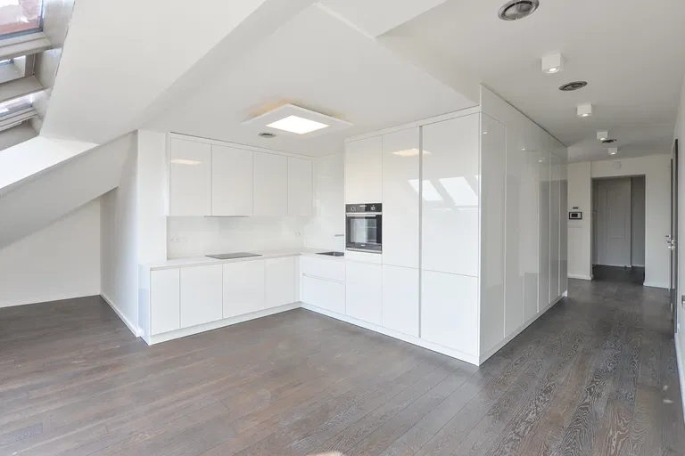 Štursova, Bubeneč - Praha 6 | Prenájom, Byt, 3-izbový, 153 m²