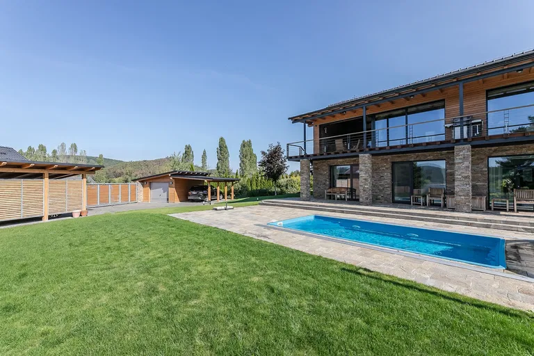 Klenovice - Příbram | Sale, House, Three-bedroom (4+kk), 177 m²
