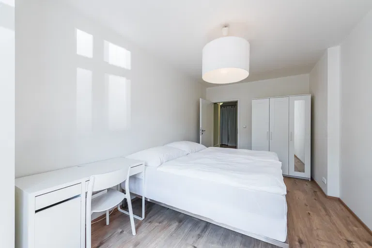 Radlická, Smíchov - Praha 5 | Prenájom, Byt, 2-izbový, 55 m²