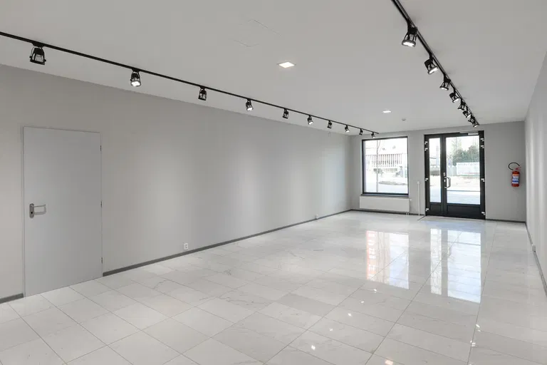 Nekvasilova, Karlín - Prague 8 | Sale, Retail space, 90 m²