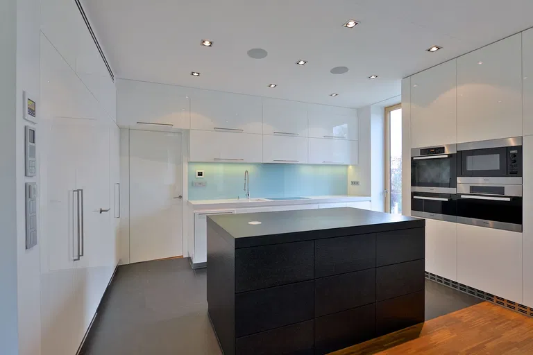 Českomalínská, Bubeneč - Praha 6 | Prenájom, Rodinný dom, 7-izbový, 460 m²
