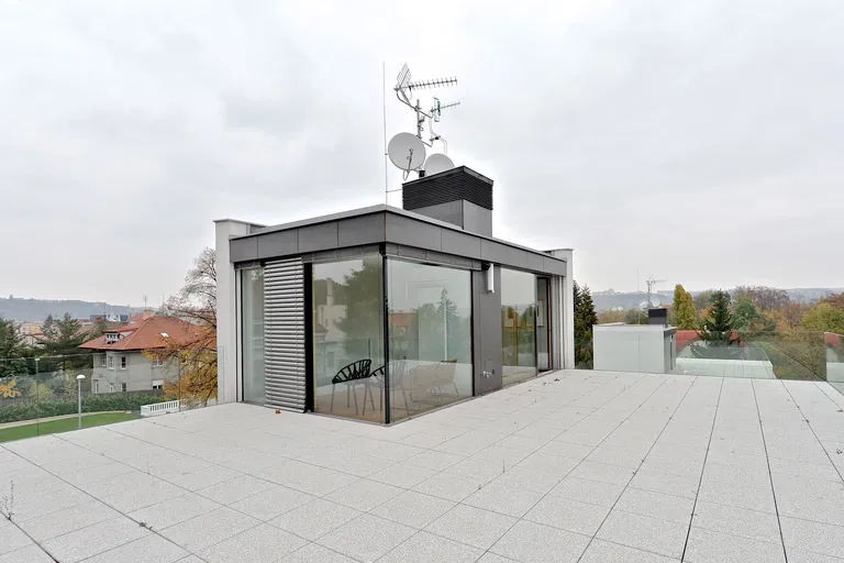Českomalínská, Bubeneč - Praha 6 | Prenájom, Rodinný dom, 7-izbový, 460 m²
