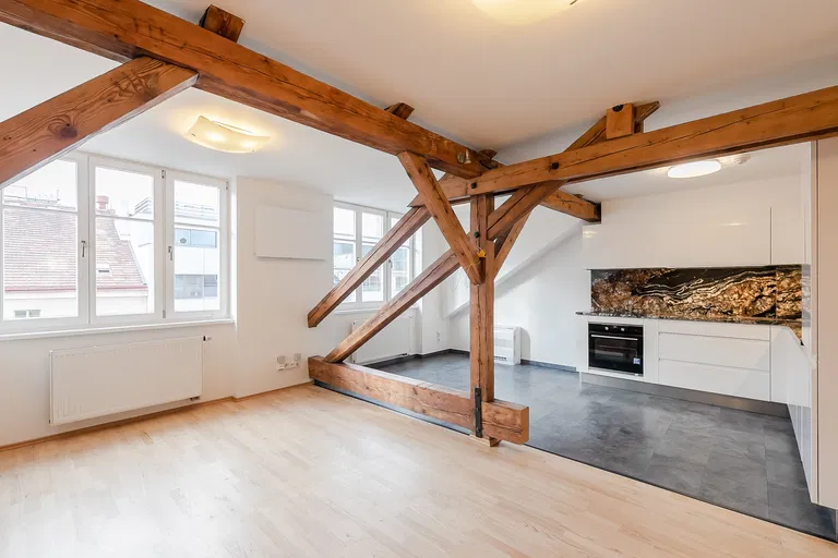 Březinova, Karlín - Praha 8 | Prenájom, Byt, 5-izbový, 217 m²