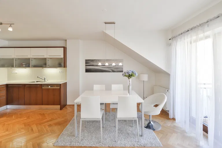 Francouzská, Vinohrady - Prague 2 | Sale, Apartment, One-bedroom (2+kk), 69 m²