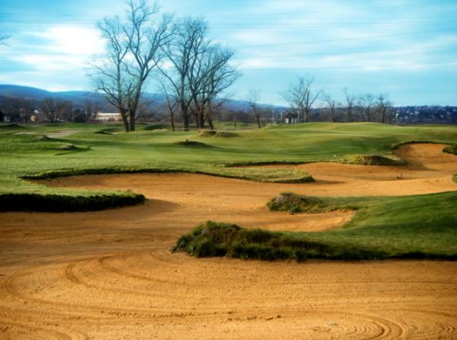 Prague City Golf Club and Zbraslav Golf Academy