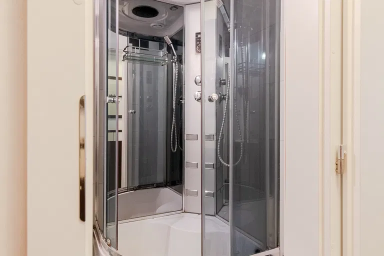 Hálkova, Nové Mesto - Bratislava III | Prenájom, Byt, 2-izbový, 57 m²