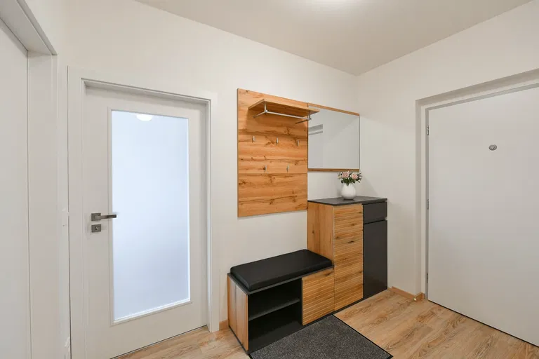 Sedlářova, Kbely - Prague 9 | Rent, Apartment, Two-bedroom (3+kk), 77 m²