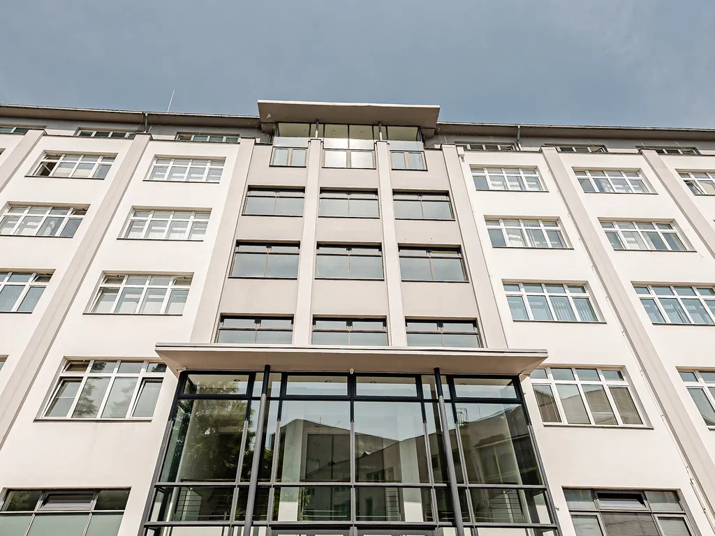 U Nákladového nádraží, Strašnice - Praha 3 | Pronájem, Administrativní budova, 2 521 m²