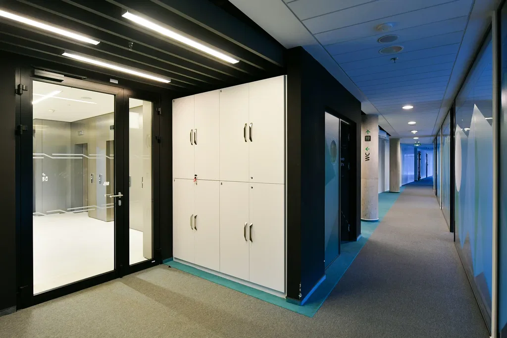 U Garáží, Holešovice - Praha 7 | Pronájem, Administrativní budova, 2 427 m²