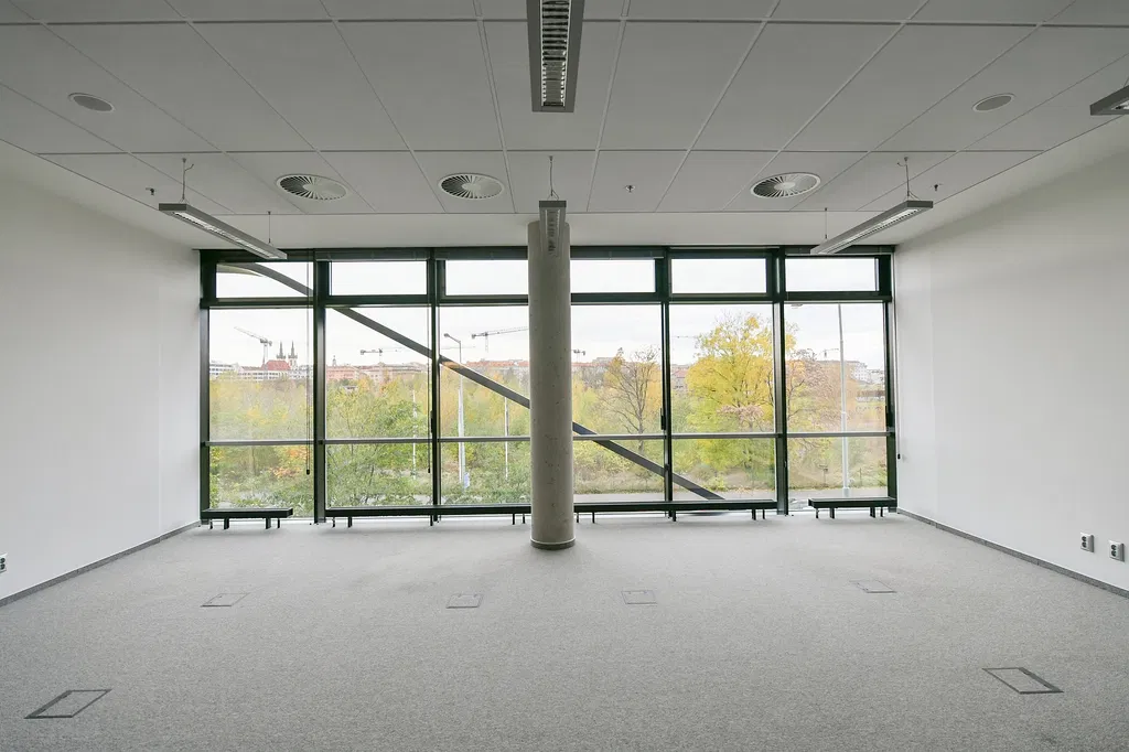 U Garáží, Holešovice - Praha 7 | Pronájem, Administrativní budova, 2 427 m²
