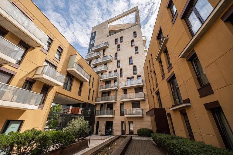Baarova, Michle - Prague 4 | Rent, Apartment, Three-bedroom (4+kk), 131 m²