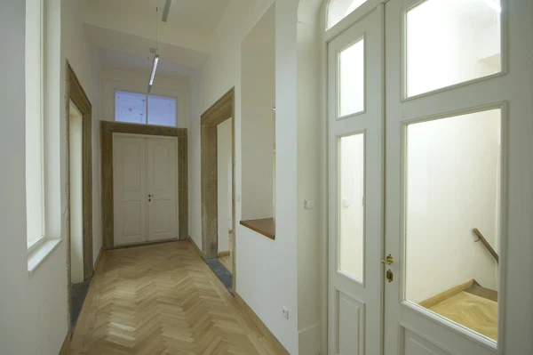 Malé náměstí, Staré Město - Praha 1 | Pronájem, Kancelářské prostory, 541 m²