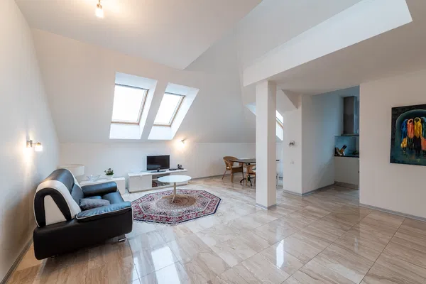 Hlboká cesta, Staré Mesto - Bratislava I | Pronájem, Byt, 4+kk, 118 m²