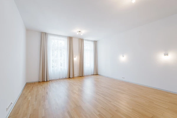 Hlboká cesta, Staré Mesto - Bratislava I | Rent, Apartment, Two-bedroom (3+kk), 164 m²