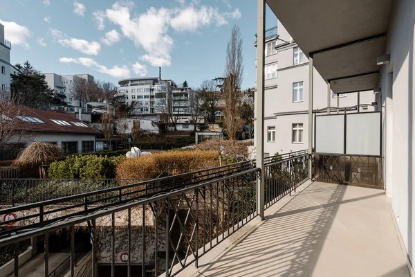 Hlboká cesta, Staré Mesto - Bratislava I | Rent, Apartment, Two-bedroom (3+kk), 164 m²