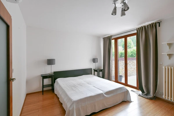 Pod Bateriemi, Střešovice - Prague 6 | Rent, Apartment, Three-bedroom (4+kk), 145 m²