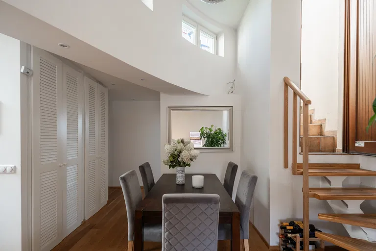 Jagellonská, Žižkov - Prague 3 | Rent, Apartment, Three-bedroom (4+kk), 204 m²