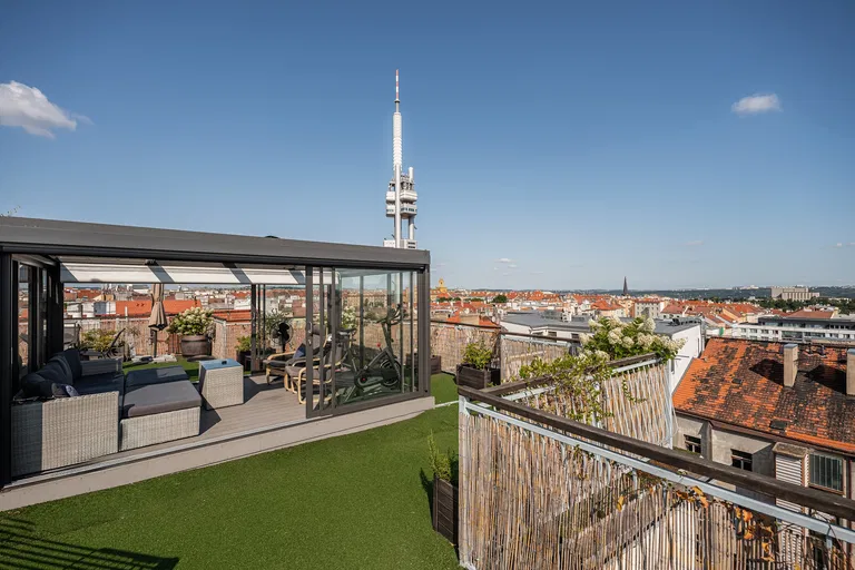 Jagellonská, Žižkov - Prague 3 | Rent, Apartment, Three-bedroom (4+kk), 204 m²
