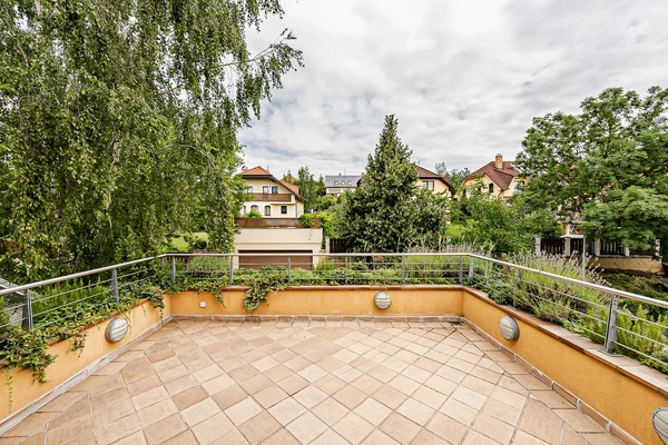 U Dětského hřiště, Jinonice - Prague 5 | Rent, House, Four-bedroom (5+kk), 350 m²