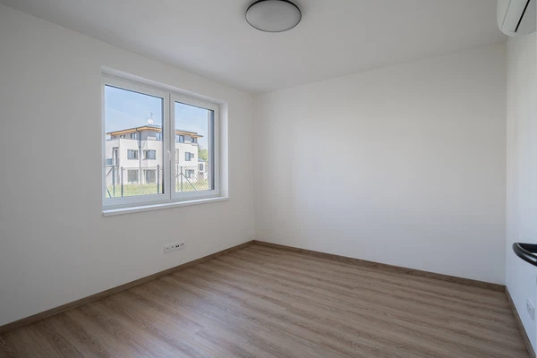 Otakara Kádnera, Úhonice - Praha-západ | Rent, Apartment, Three-bedroom (4+kk), 105 m²