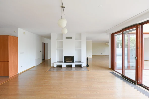 K Holyni, Slivenec - Prague 5 | Rent, House, Six-bedroom (7+1), 450 m²