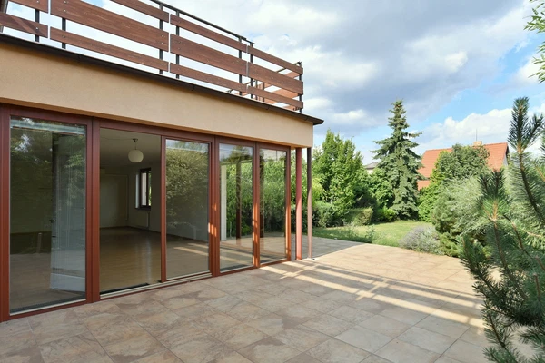 K Holyni, Slivenec - Prague 5 | Rent, House, Six-bedroom (7+1), 450 m²