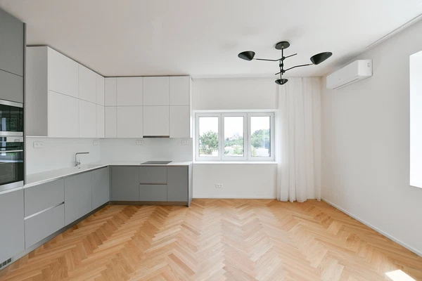 Nad Laurovou, Smíchov - Prague 5 | Rent, Apartment, Two-bedroom (3+kk), 76 m²