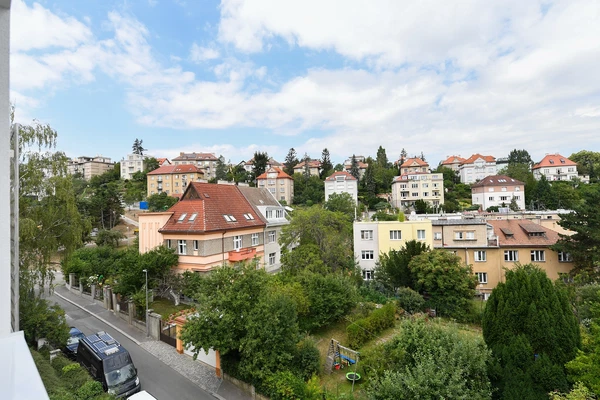 Nad Laurovou, Smíchov - Prague 5 | Rent, Apartment, Two-bedroom (3+kk), 76 m²