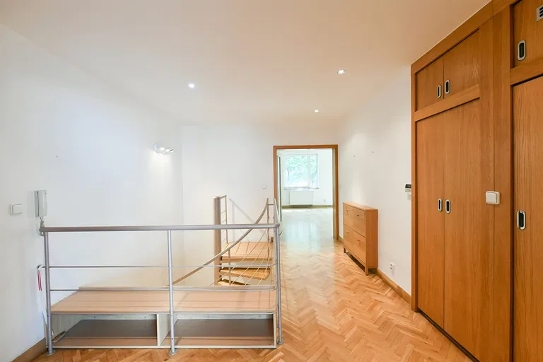 Nad Petruskou, Vinohrady - Prague 2 | Rent, Apartment, Three-bedroom (4+1), 180 m²