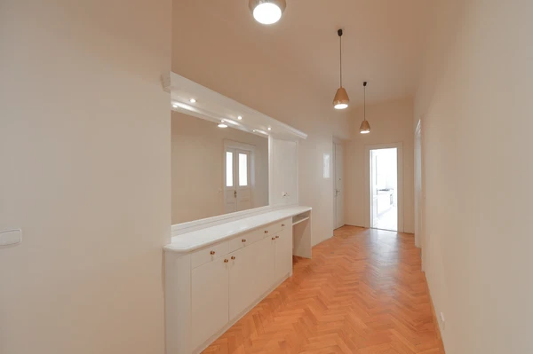 Pařížská, Staré Město - Prague 1 | Rent, Apartment, Three-bedroom (4+1), 165 m²