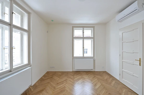 Bratří Čapků, Vinohrady - Prague 10 | Rent, House, Five-bedroom (6+1), 409 m²