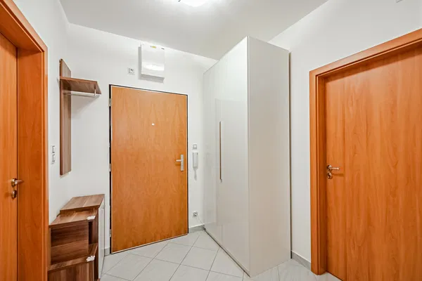 Svitákova, Stodůlky - Prague 5 | Rent, Apartment, One-bedroom (2+kk), 59 m²