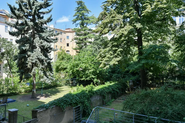 Lužická, Vinohrady - Prague 2 | Rent, Apartment, One-bedroom (2+kk), 61 m²