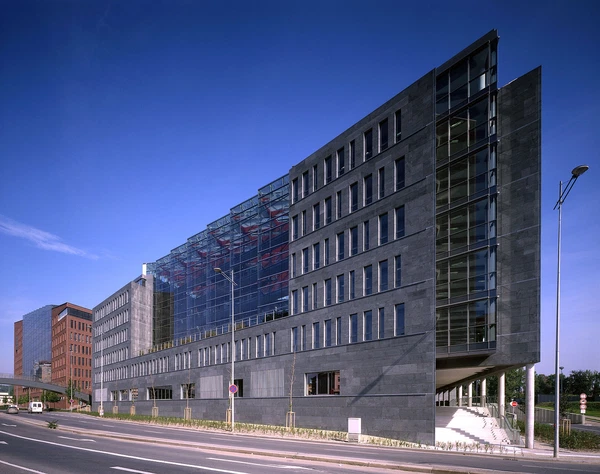 Karolinská, Karlín - Praha 8 | Pronájem, Administrativní budova, 19 008 m²