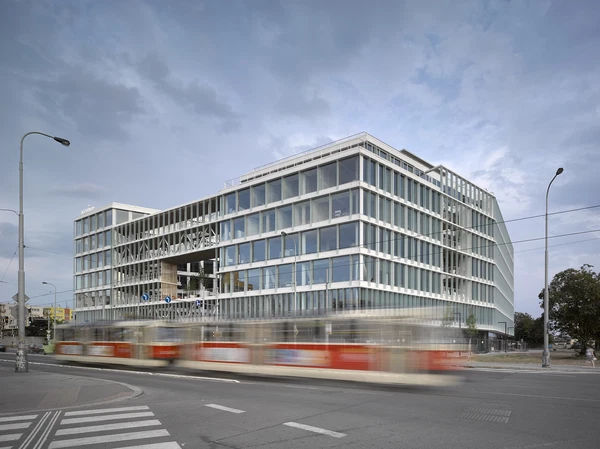 Plynární, Holešovice - Praha 7 | Pronájem, Administrativní budova, 2 234 m²