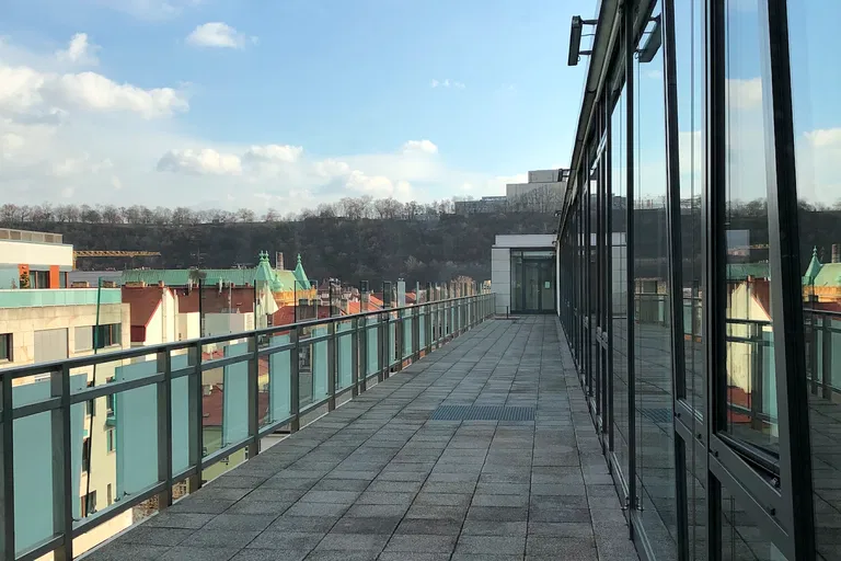 Rohanské nábřeží, Karlín - Prague 8 | Rent, Office building