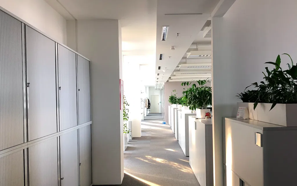 Rohanské nábřeží, Karlín - Praha 8 | Pronájem, Administrativní budova, 2 000 m²