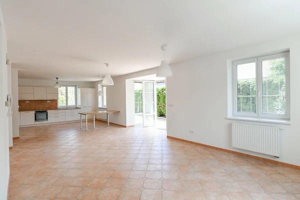 Požárnická, Nebušice - Prague 6 | Rent, House, Six-bedroom (7+kk), 300 m²