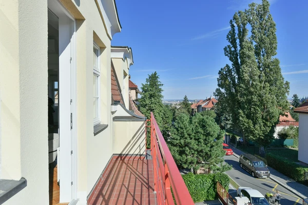 Na Viničních horách, Dejvice - Prague 6 | Rent, Apartment, Three-bedroom (4+1), 159 m²