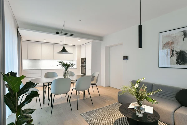 Rohanské nábřeží, Karlín - Prague 8 | Rent, Apartment, Three-bedroom (4+kk), 92 m²