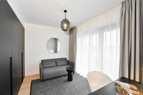 Rohanské nábřeží, Karlín - Prague 8 | Rent, Apartment, Three-bedroom (4+kk), 92 m²